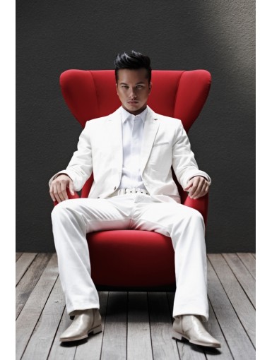 nicholas_WHITESUIT_3